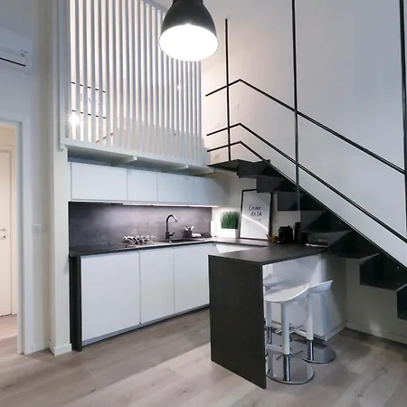 Ampio Loft -navigli Iulm Romolom2 Μιλάνο